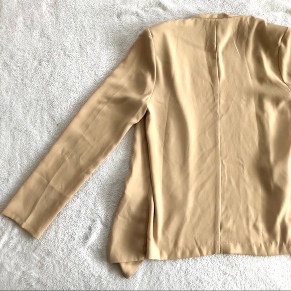 SOLD✖️Lulu's Taupe Miss Punctuality Blazer | Large - Picture 9 of 11